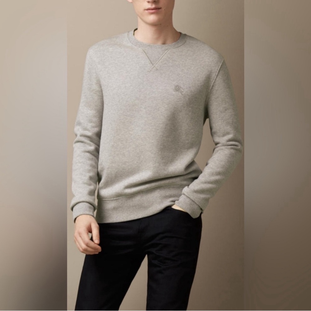 Burberry Gray Crewneck Sweater with Ribbed Detailing